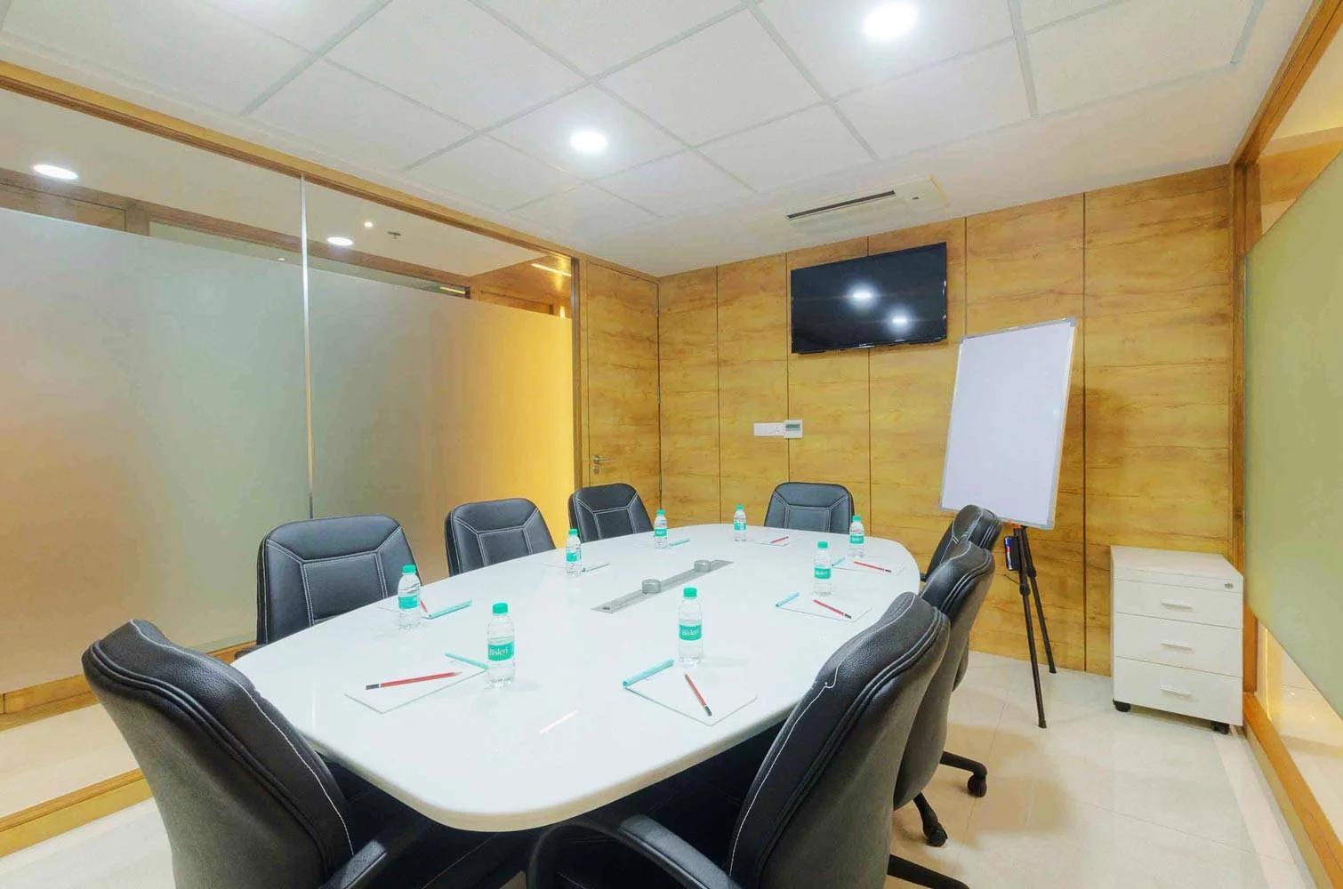 Excluzo Business Centre- Vesu